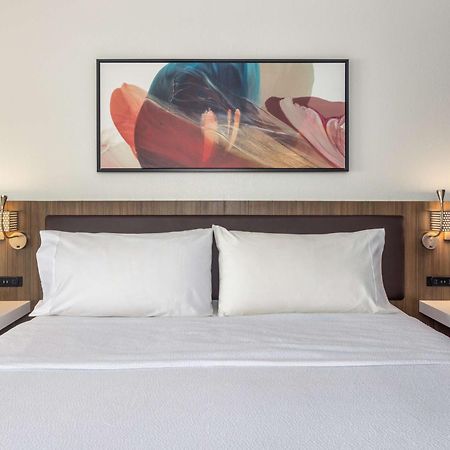 Hilton Garden Inn Oakbrook Terrace Eksteriør billede