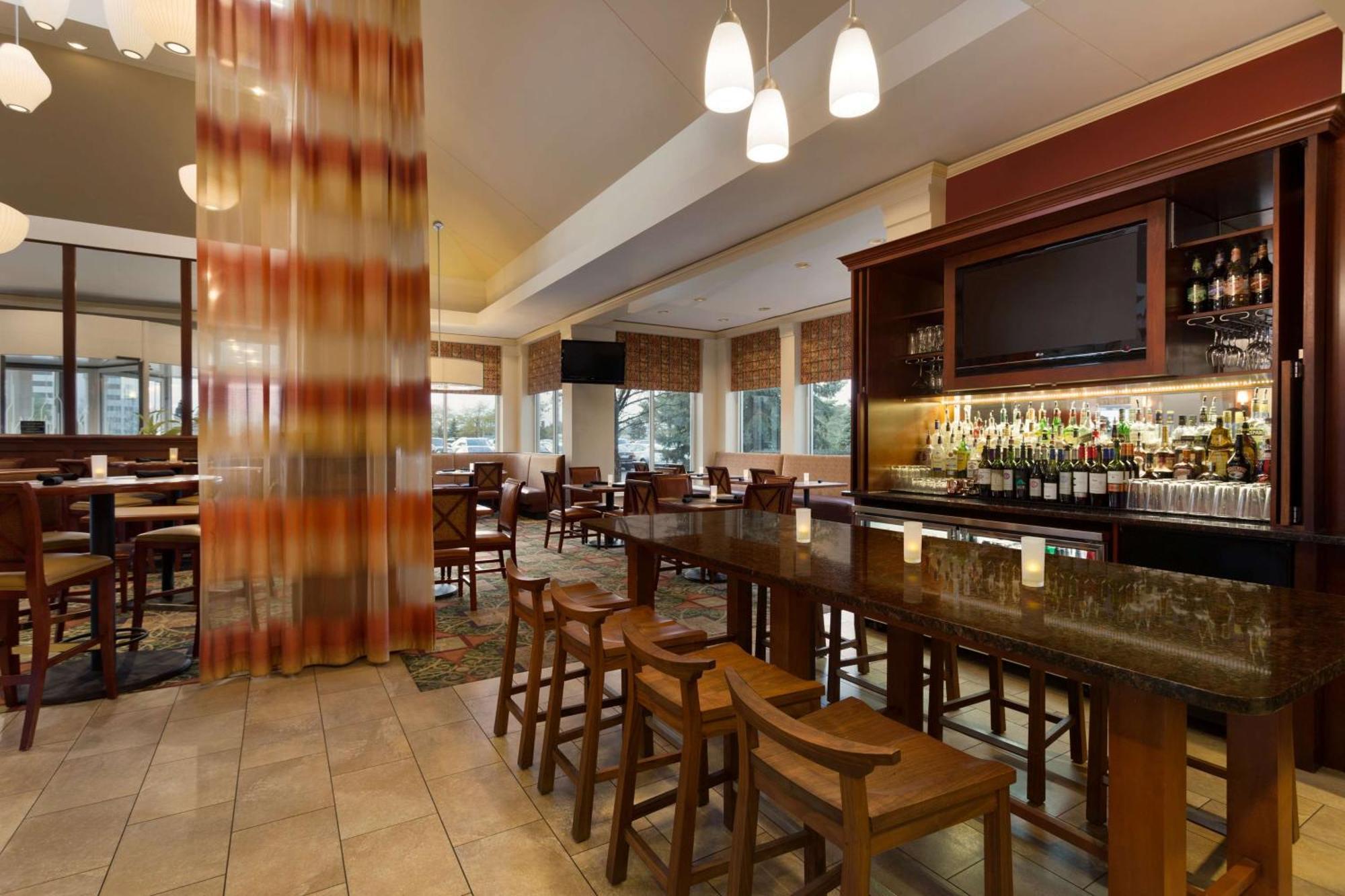 Hilton Garden Inn Oakbrook Terrace Eksteriør billede