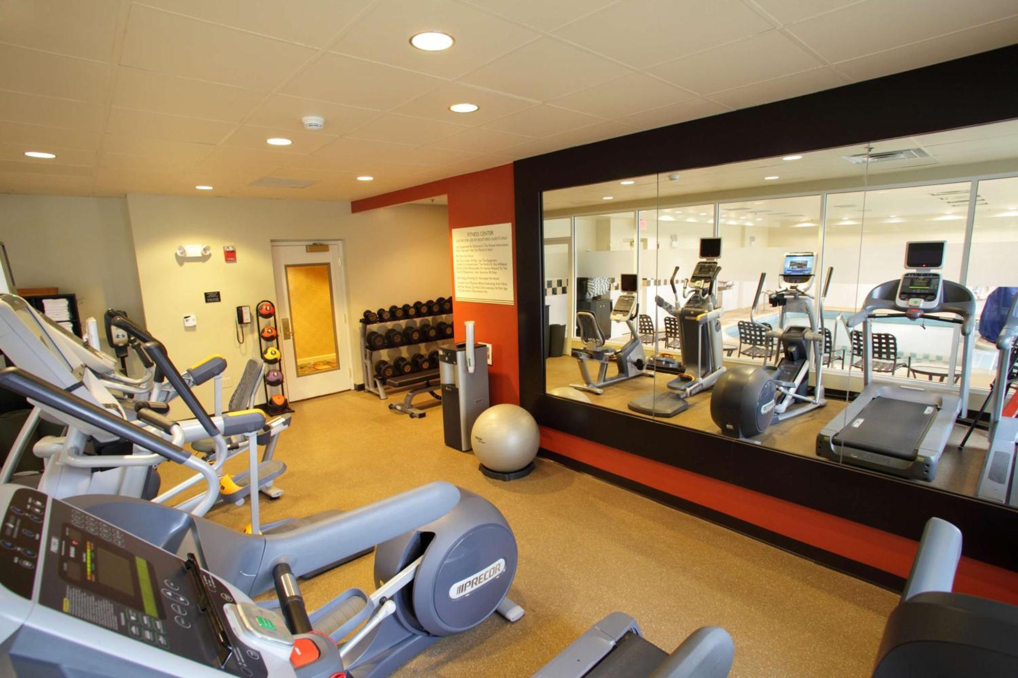 Hilton Garden Inn Oakbrook Terrace Eksteriør billede