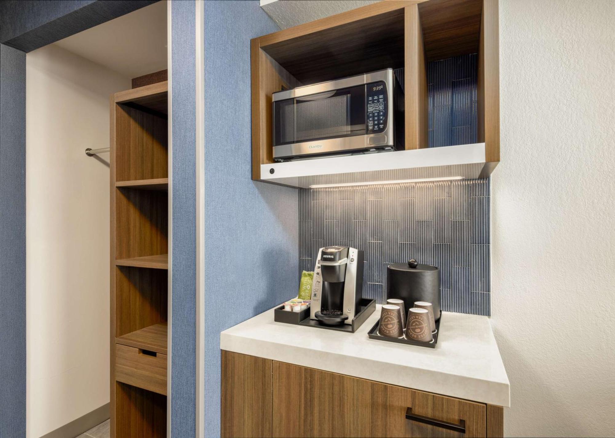 Hilton Garden Inn Oakbrook Terrace Eksteriør billede