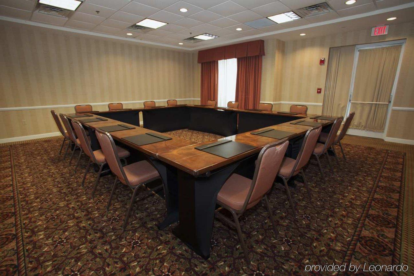 Hilton Garden Inn Oakbrook Terrace Eksteriør billede