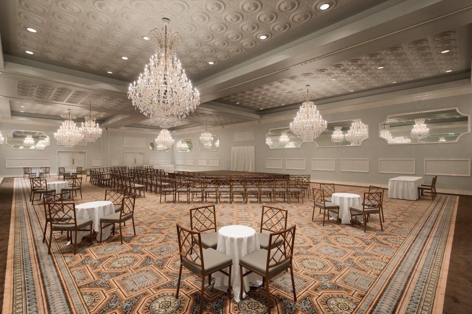 Hilton Garden Inn Oakbrook Terrace Eksteriør billede